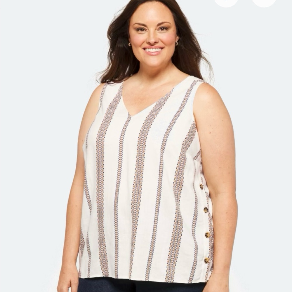 Market & Spruce, Stitch Fix brand. Side button Linen blend sleeveless top
